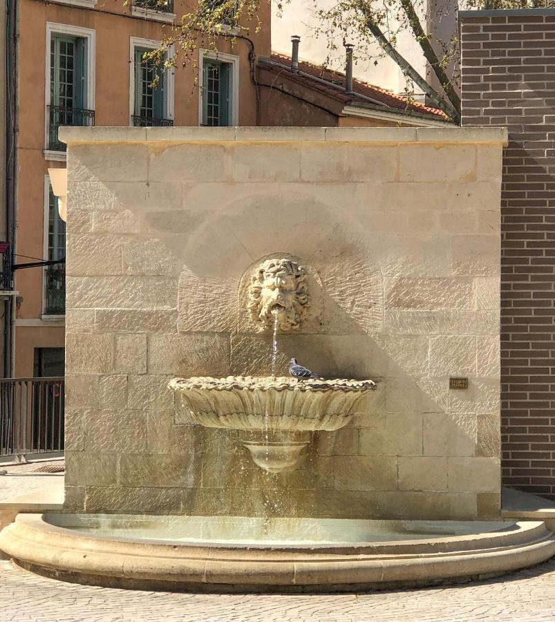 Place De La Mairie, Art Apparts Béziers Eksteriør billede